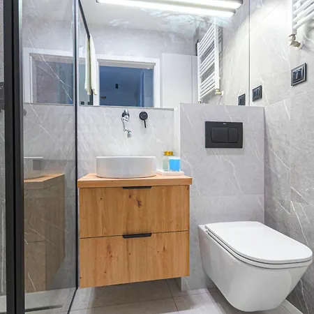 Czysta Modern Apartment Wroclaw