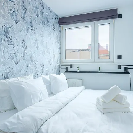 Czysta Modern Apartment Wroclaw